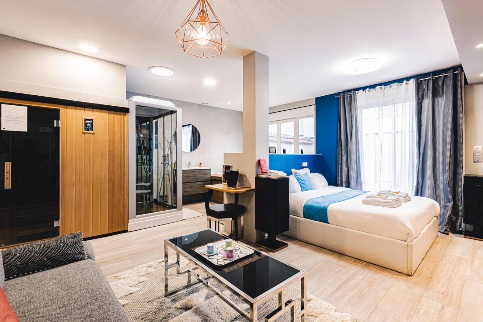 Mv Suite & Spa Reims Szoba fotó