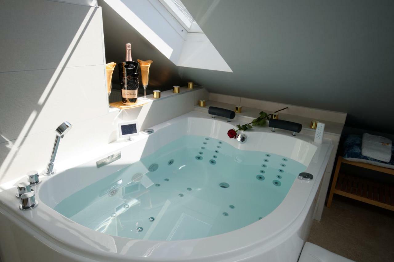 Mv Suite & Spa Reims Kültér fotó